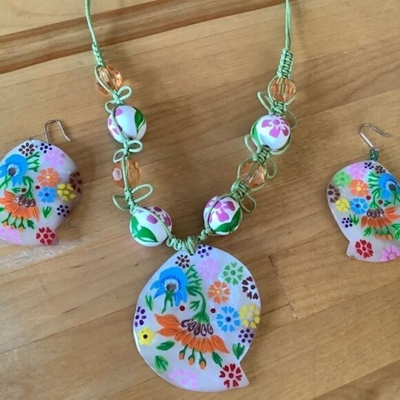 NWT JEWELRY SET NECKLACE/EARRINGS HAND PAINTED MOTHER OF PEARL​ - Picture 4 of 10